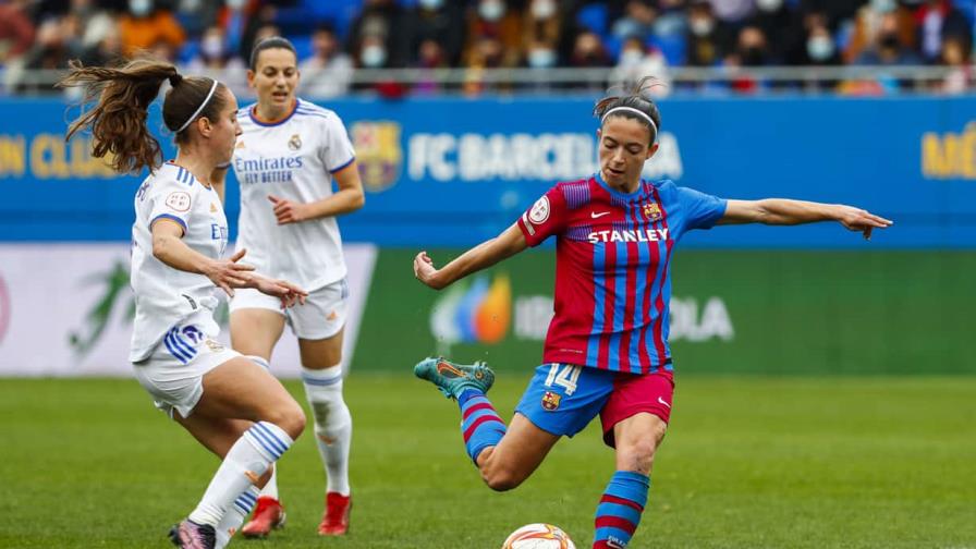 Futbolistas de la liga femenina española desconvocan la huelga tras un acuerdo salarial