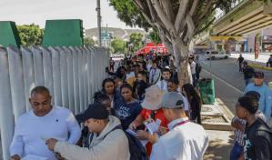 Activistas acusan que cierre de garita en mexicana Tijuana estigmatiza a los migrantes