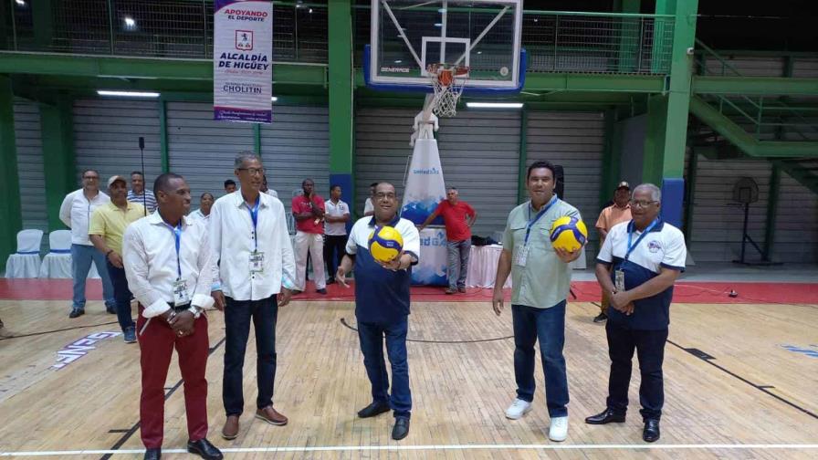 Presidente de Federación, Alexis García rechaza declaraciones de maltrato a Asoación de Voleibol de Baní