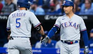 Los Rangers doblegan a Azulejos y completan la barrida de 4 juegos