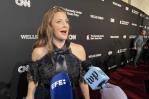Drew Barrymore se disculpa pero reanudará su programa en plena huelga de Hollywood