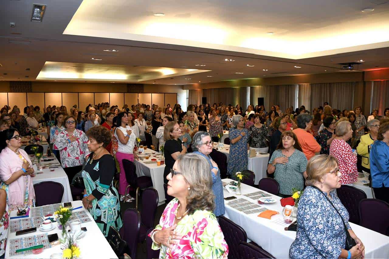 Muchas personas asistieron al doceavo Bingo Benéfico ADOVOHS.