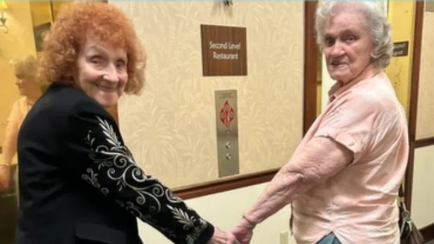 Mujer de 94 años cruza EE.UU. para ver a su hermana de 90 años, posiblemente por última vez
