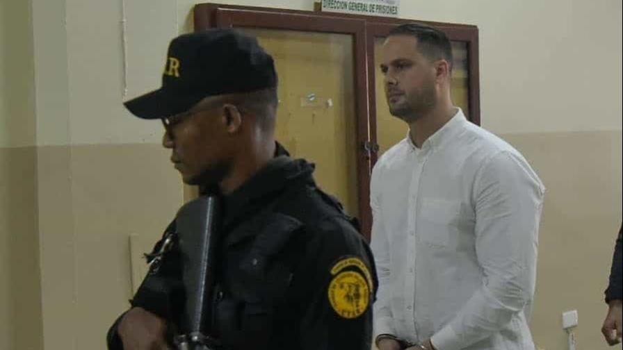 Sale de la cárcel el cubano que golpeó a un agente de la Digesett