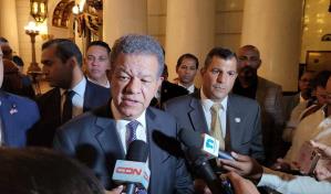 Leonel Fernández advierte exhibición de tropas en la frontera es un llamado a la guerra