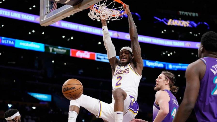 Lakers firman extensión de contrato por cuatro años con Vanderbilt