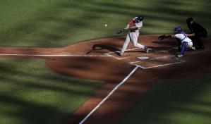 Devers llegó a 32 jonrones y Guerrero a 24; Toronto ganó en el 13