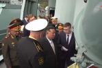 Kim Jong Un examina misiles junto al Ministro de Defensa de Rusia