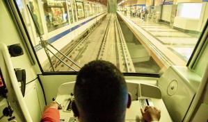 Manual de circulación del Metro prohíbe uso de celulares a conductores de trenes