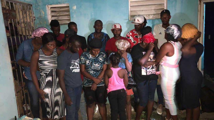 Policía detiene 17 haitianos indocumentados en Santiago Rodríguez
