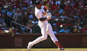 Cardenales superan a Filis y evitan perder la serie de temporada por barrida