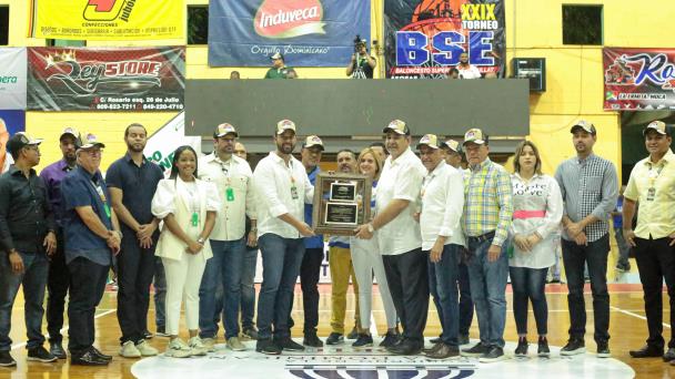 San Sebastián y José Horario ganan en apertura de básquet en Moca
