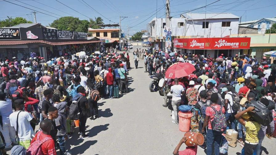 Retorno haitianos a su país marca primeros días del cierre fronterizo