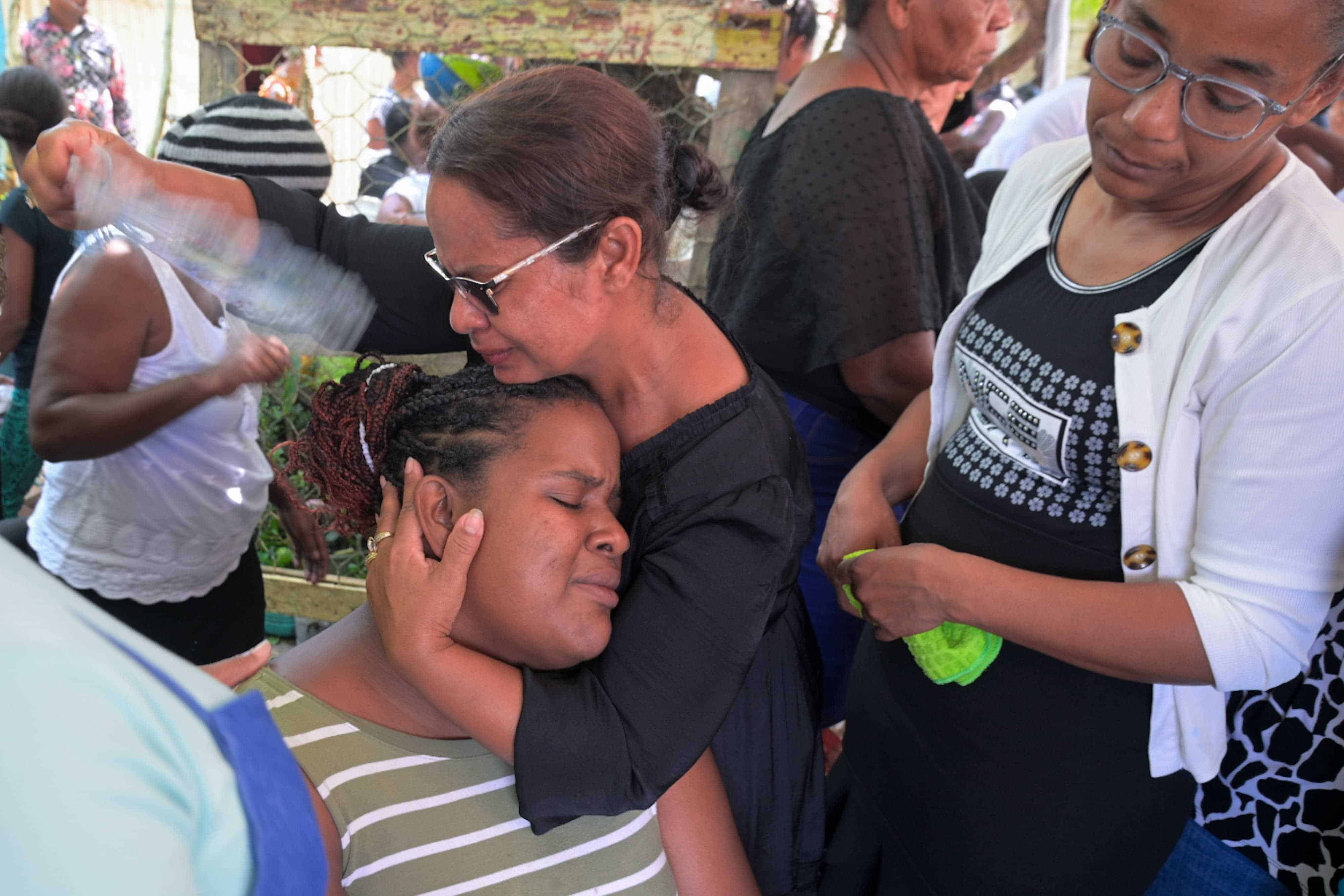 En San Luis lamentan muerte de dos niñas y un adulto.