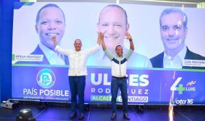 País Posible proclama a Ulises Rodríguez como su candidato a alcalde por Santiago