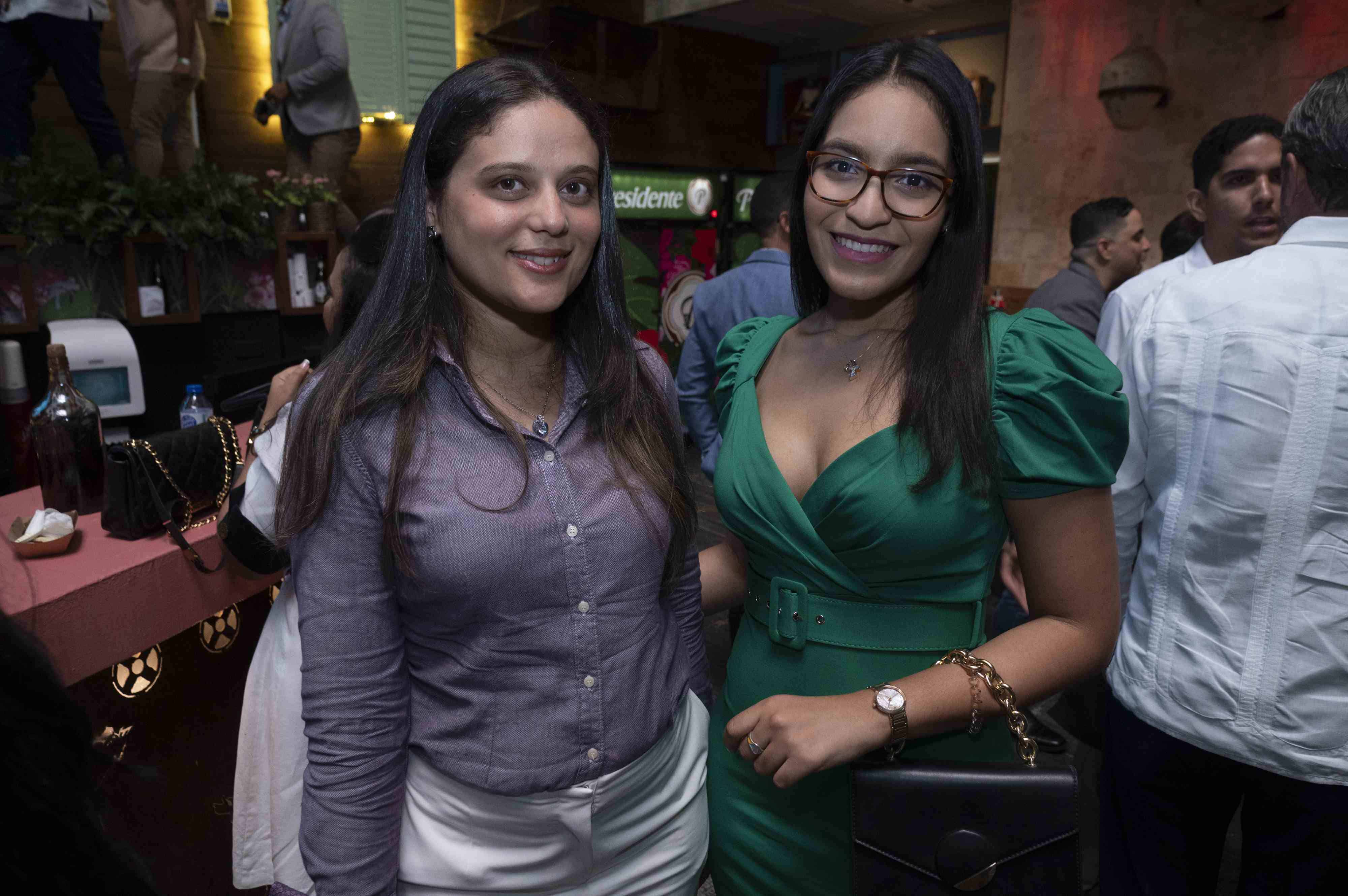 Daniela Pujols y Stephanie Hilario Soto.  