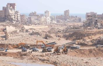 Socorristas buscan a miles de desaparecidos en Libia una semana después de inundaciones