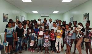 Alianza entre Fundación RED Air y Caminante para entregar útiles escolares