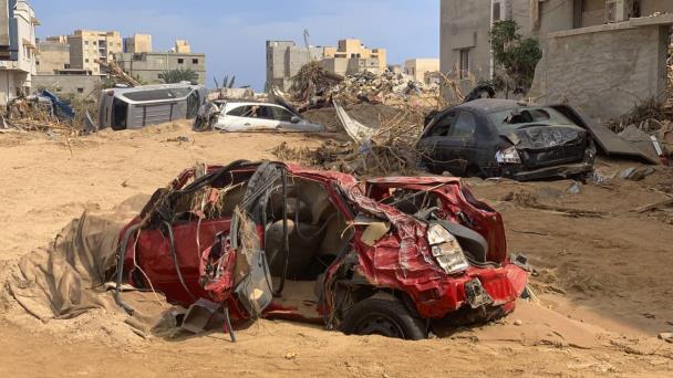 Mueren cinco socorristas griegos que acudieron a ayudar por las inundaciones en Libia