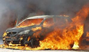 &iquest;Qu&eacute; puede causar el incendio de un auto?