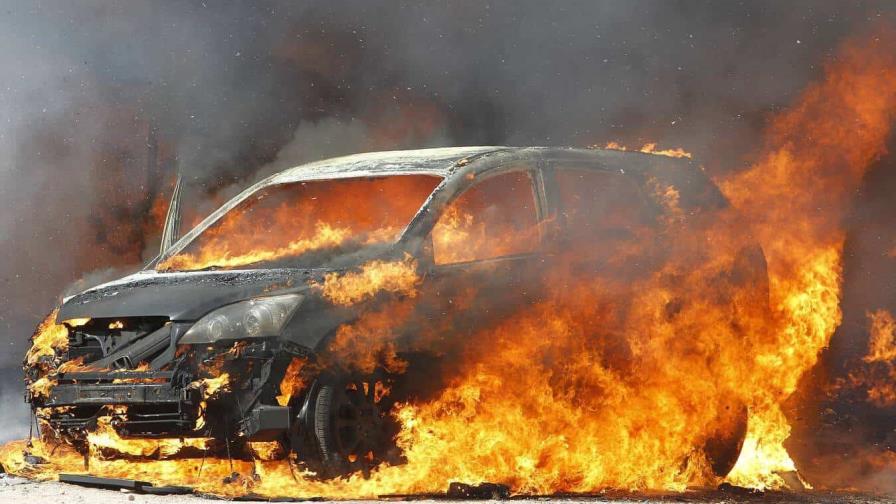 ¿Qué puede causar el incendio de un auto?