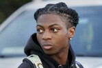 Un estudiante negro fue suspendido por su peinado; la escuela dice que no fue discriminaci&oacute;n