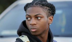 Un estudiante negro fue suspendido por su peinado; la escuela dice que no fue discriminación