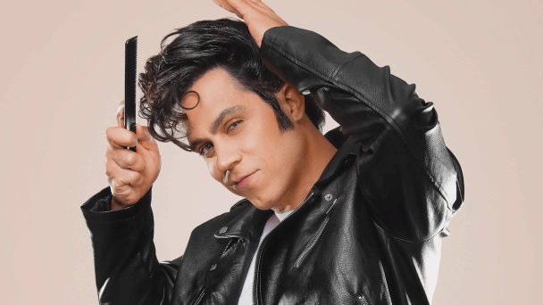 Javier Grullón se adentra en el mundo de la producción con el musical Grease