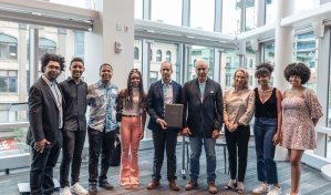 Fundaci&oacute;n AES Dominicana e ITABO felicitan a Leomar Cordero ganador de la beca Nicky Jam de la Fundaci&oacute;n Cultural Latin Grammy