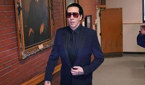 Sentencian a Marilyn Manson por sonarse la nariz sobre una camarógrafa