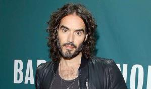Russell Brand habría empleado un vehículo de la BBC para ir a recoger a una de sus víctimas menor de edad