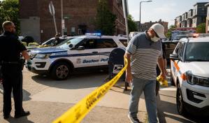 Mujer de 71 años muere en El Bronx por una bala perdida