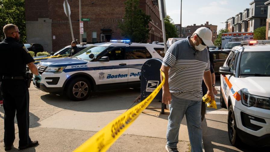 Mujer de 71 años muere en El Bronx por una bala perdida