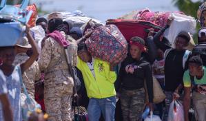 Haitianos dicen regresan a su país por temor a ser repatriados