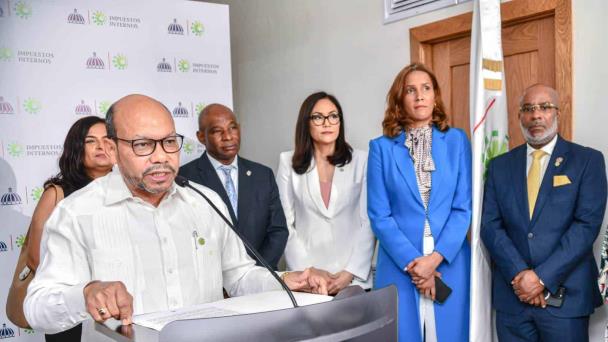 La DGII unifica trámites: inaugura Centro de Vehículos de Motor en Santo Domingo