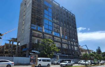 Obrero muere al caer de un décimo piso de edificio en construcción en Santiago