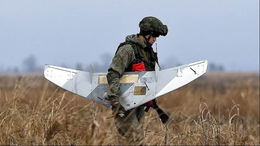 Rusia aumenta el gasto en defensa y negocia con Irán la compra de misiles de largo alcance