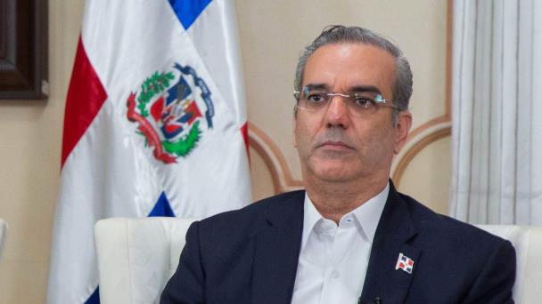 Abinader declara de interés la promoción e innovación mediante compras públicas estratégicas