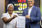 Ama de casa gana RD$15 millones en la Loto Ama de casa gana RD$15 millones en la Loto