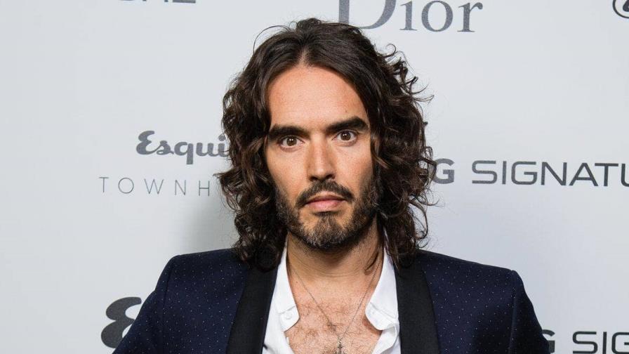 La BBC elimina contenido de Russell Brand de sus plataformas digitales