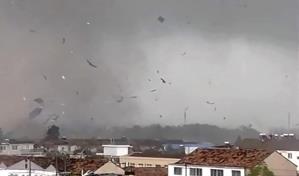 Tornados causan 10 muertos y 4 heridos graves en el este de China