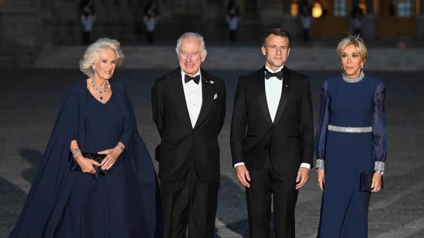 Hugh Grant y Mick Jagger, entre invitados a la cena de Macron y Carlos III