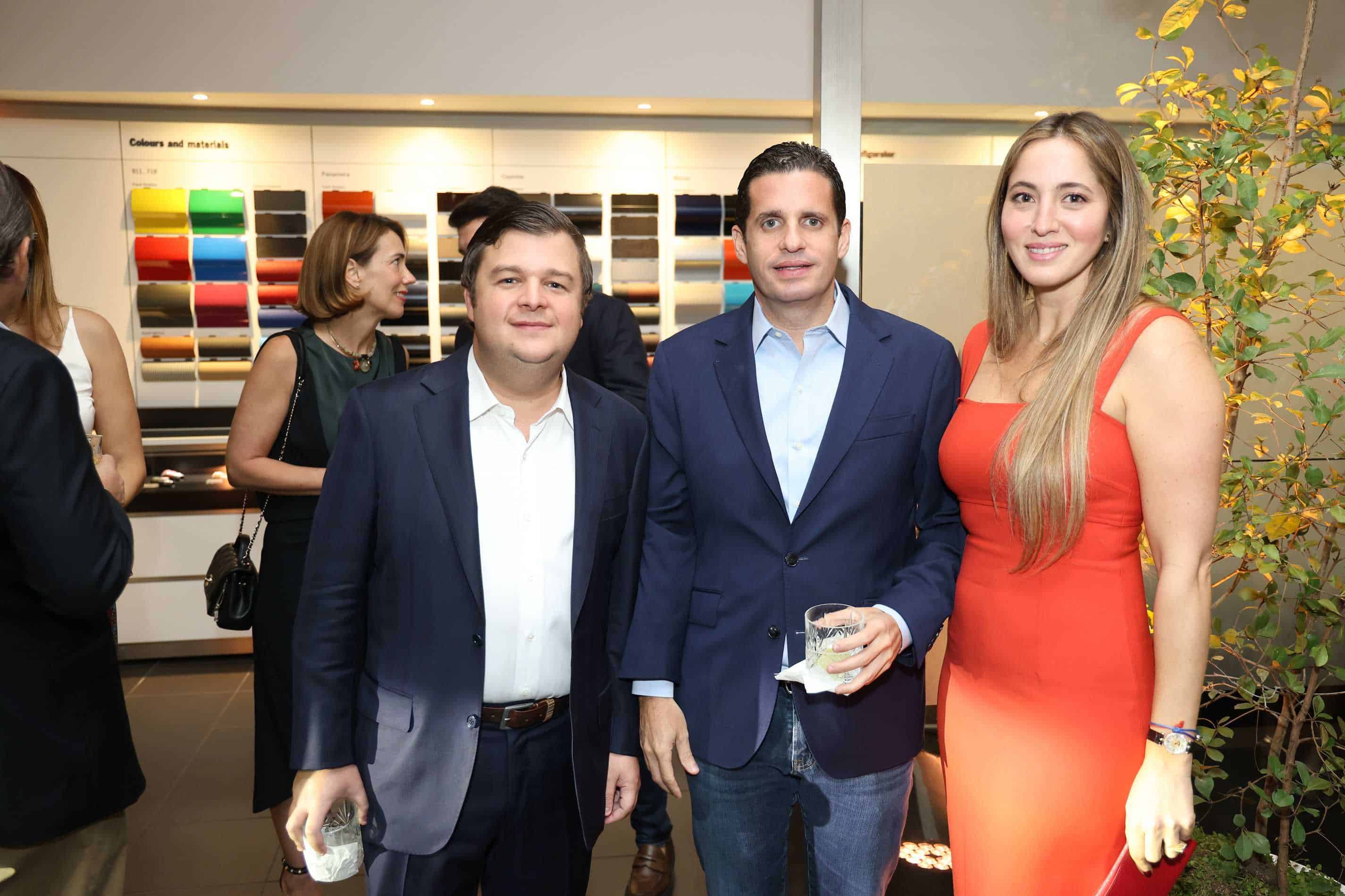 Manuel Peynado, Luis Manuel Baquero y Pamela.