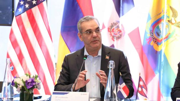Abinader llama a países exportadores de petróleo de la ONU a estabilizar precios