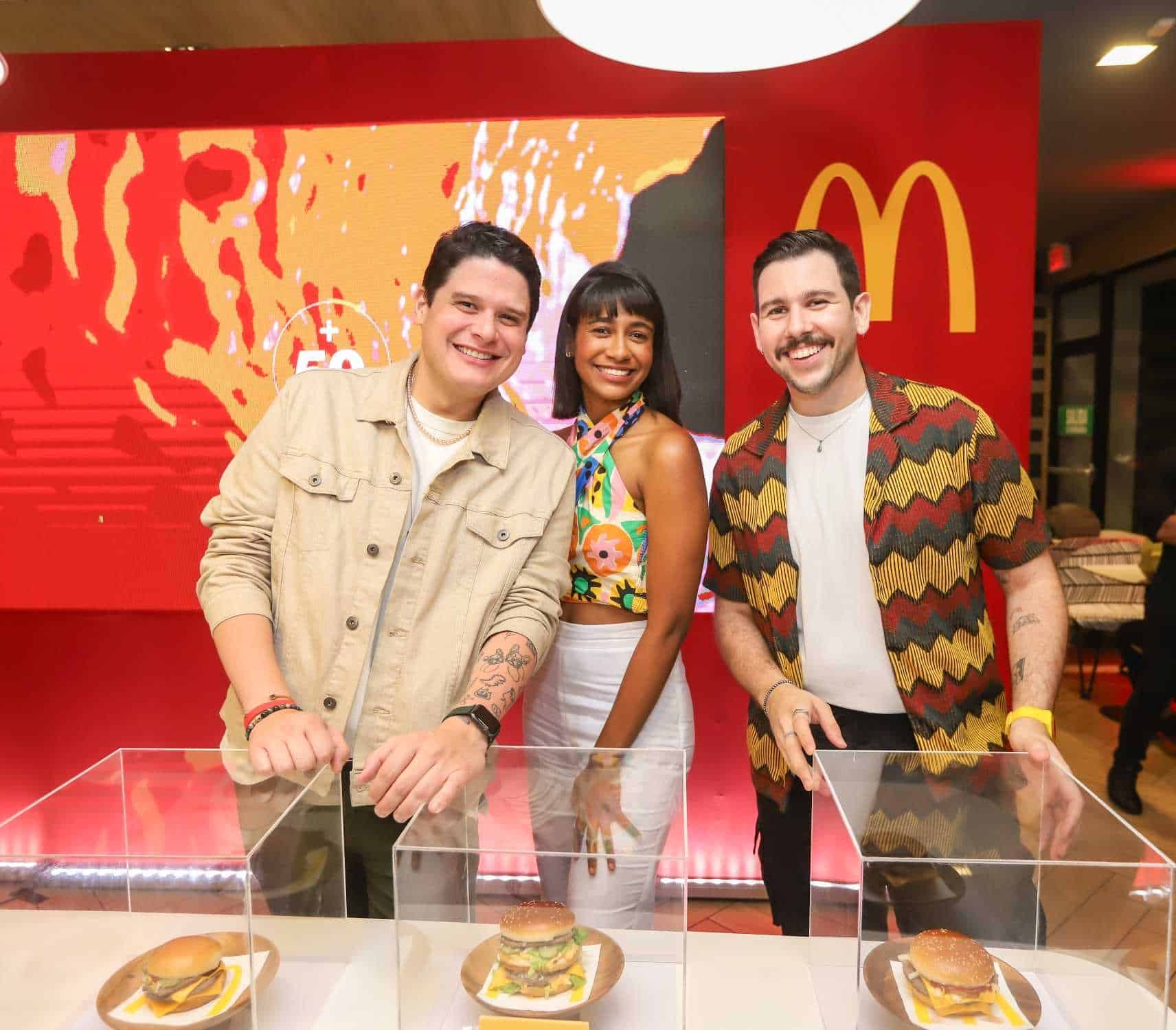 Jean Carlos Villanueva, Rosmery Herrand y Juan Luis Minaya.
