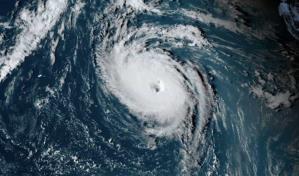El huracán Nigel resiste al noreste de Bermudas, pero no amenaza a las zonas pobladas