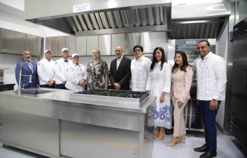 El Inabie comprará parte de los huevos y pollos que dejaron de exportarse a Haití El Inabie comprará parte de los huevos y pollos que dejaron de exportarse a Haití