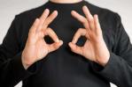 Lengua de señas: ¿por qué deberías aprenderla? Lengua de señas: ¿por qué deberías aprenderla?