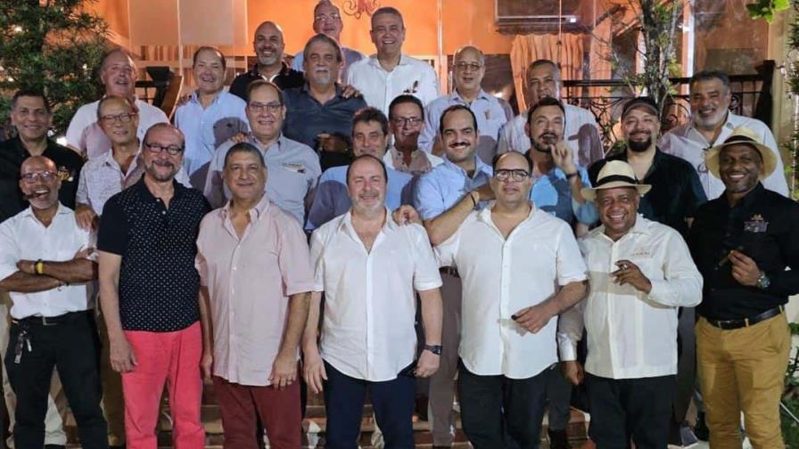 Celebran cata por lanzamiento del cigarro La Aurora 120 aniversario