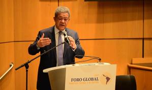 Leonel Fernández, junto al Nobel de Economía, lamentan el "fracaso de la globalización"